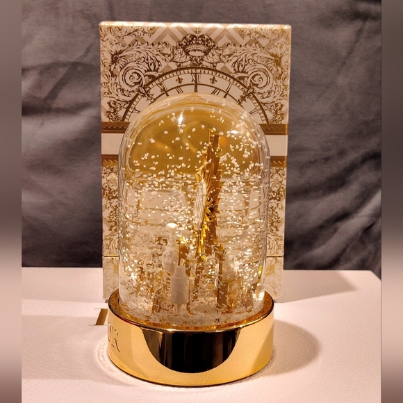 NIB CHRISTIAN DIOR 2024 SNOW GLOBE - Picture 5 of 14